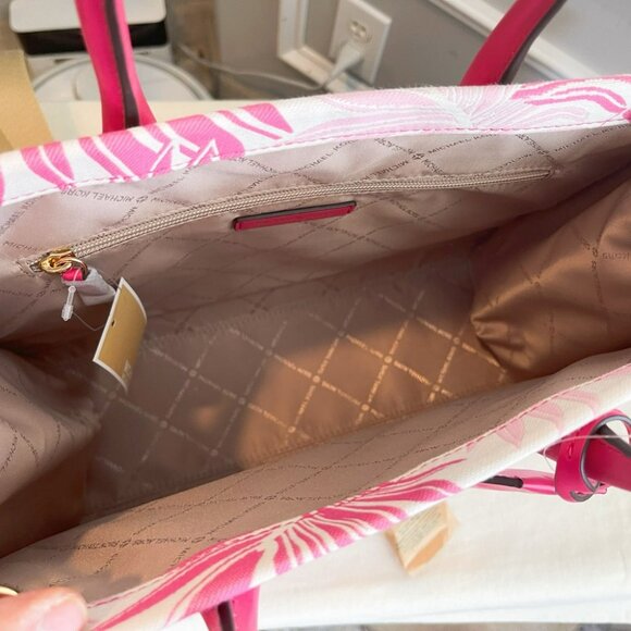 NWT Michael Kors Tote - Picture 3 of 9